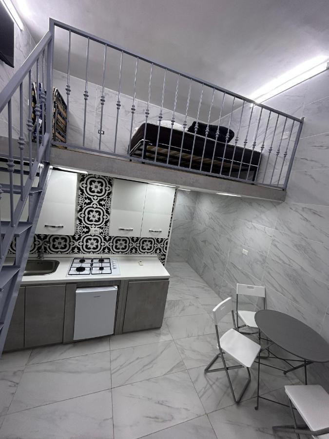 Mini House Vicoletto Pontenuovo 41 * Napoli